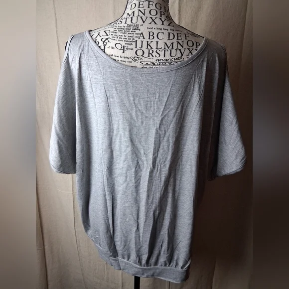Easygala Large Gray Top - Picture 3 of 4